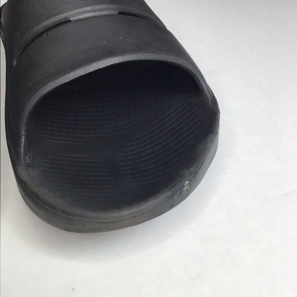 OOFOS OOahh Slide Sandals in Black Size 13. - Picture 5 of 10